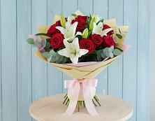 Букет цветов из:  Лилии и Розы в Автополигон