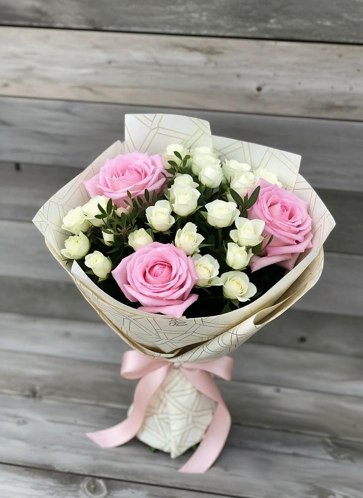 Букет цветов из: Розы в Автополигон