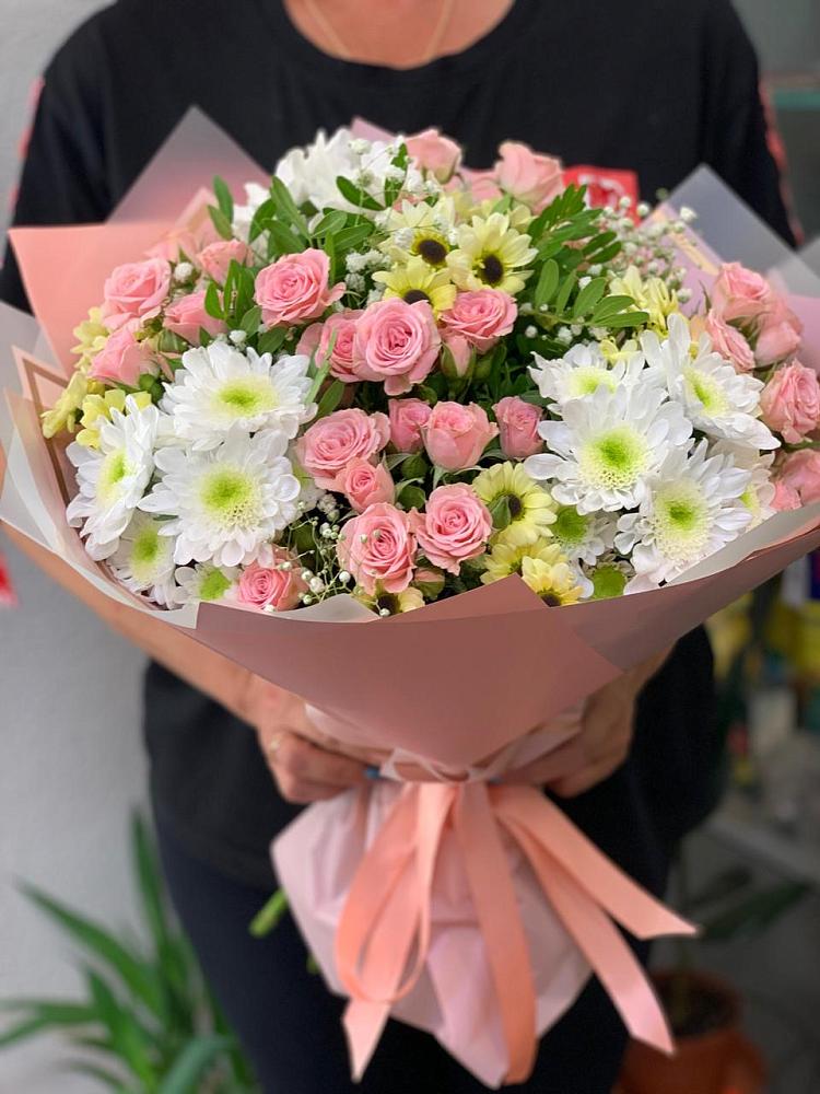 Букет цветов из: Розы и Хризантемы в Автополигон