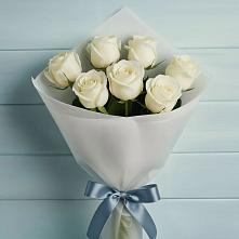 Букет 7 Белых роз Эдлесс Лав в Автополигон