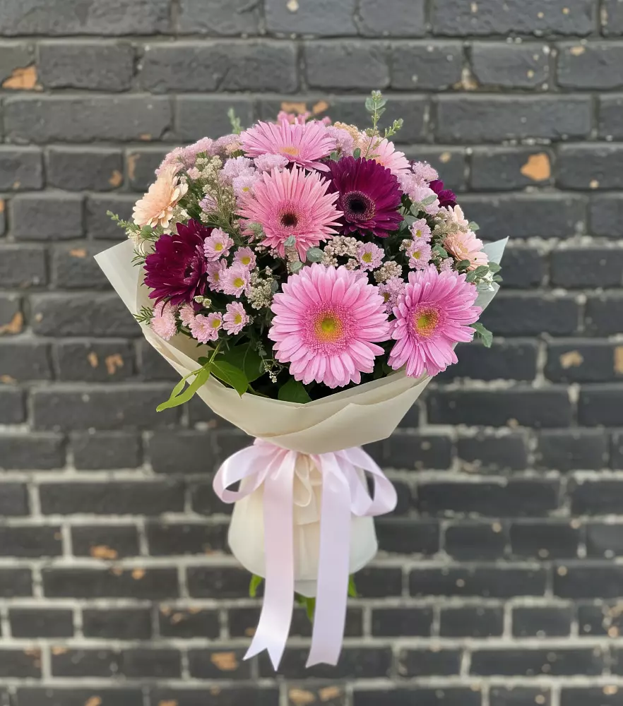 Букет цветов из: Герберы и Хризантемы в Автополигон