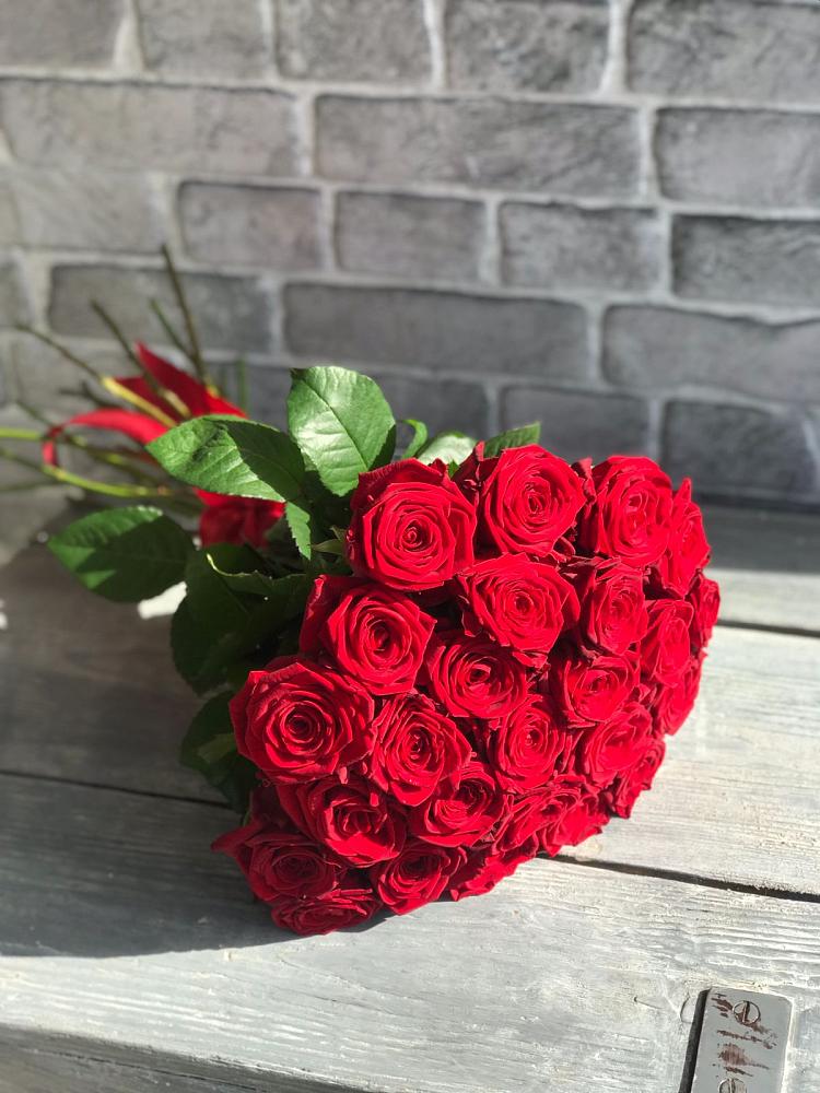 Букет Красные розы Фридом в Автополигон