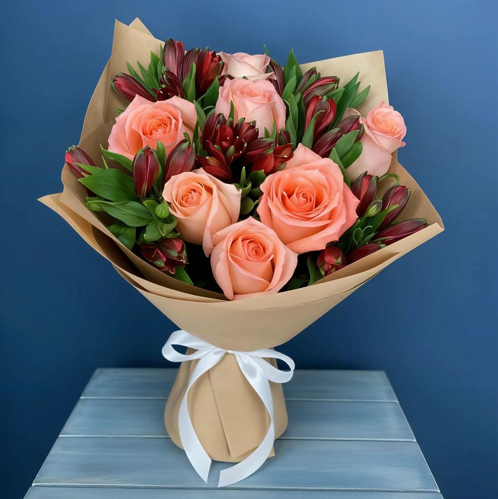 Букет цветов из: Розы и Альстромерии в Автополигон