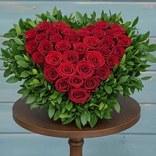 Цветочная композиция из Розы в виде сердца #REPLACE_PRED# Автополигон