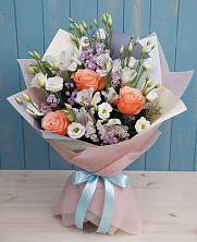 Букет цветов из:  Лизиантусы, Розы, Альстромерии и Гипсофила в Автополигон