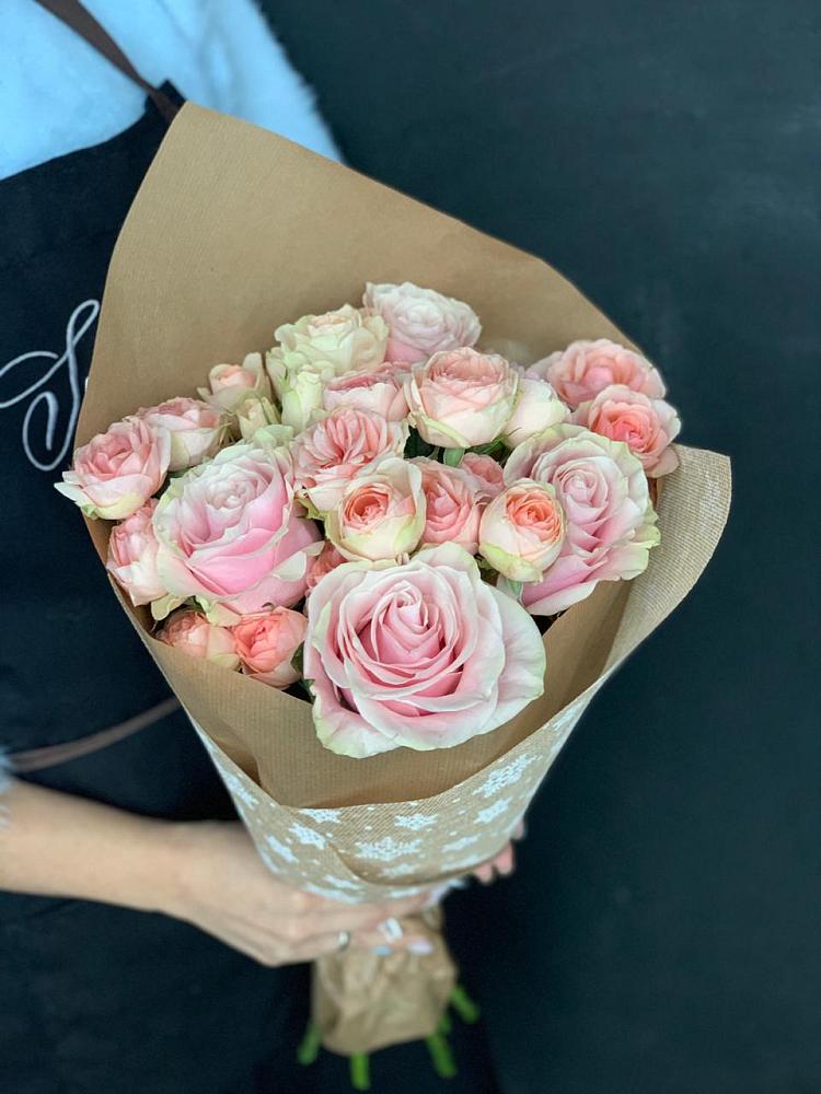 Букет цветов из: Хризантемы и Розы в Автополигон