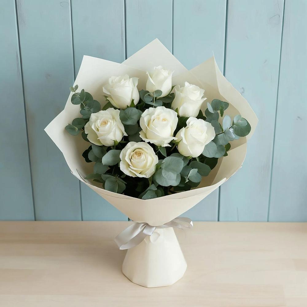 Букет Белые розы в Эвкалипте в Автополигон
