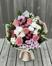 Букет цветов из:  Альстромерии, Гвоздики, Розы и Хризантемы в Автополигон