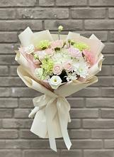 Букет цветов из:  Гвоздики, Розы, Лизиантусы и Хризантемы в Автополигон